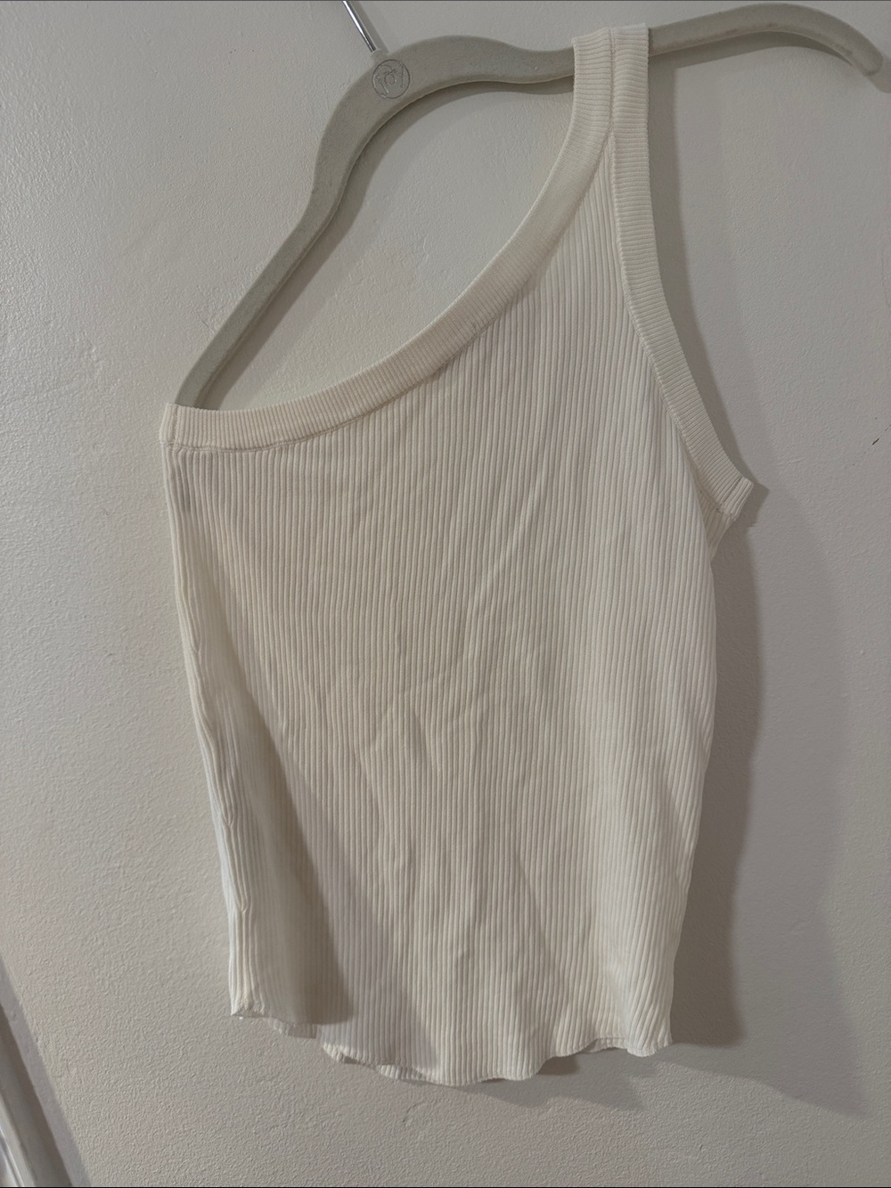 Zara Cream One-Shoulder Ribbed Tank - Picture 3 of 3